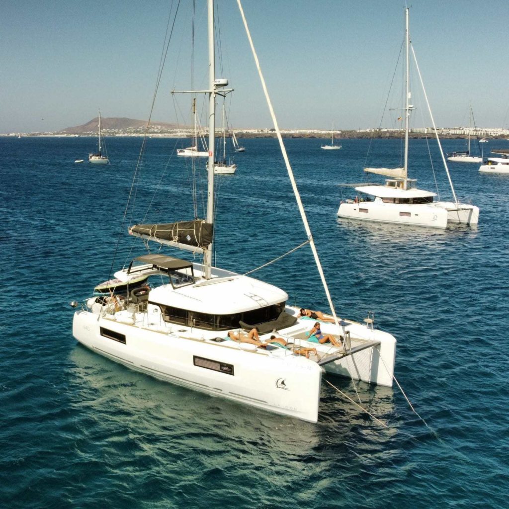 alquiler-barcos-lanzarote-black-diamond