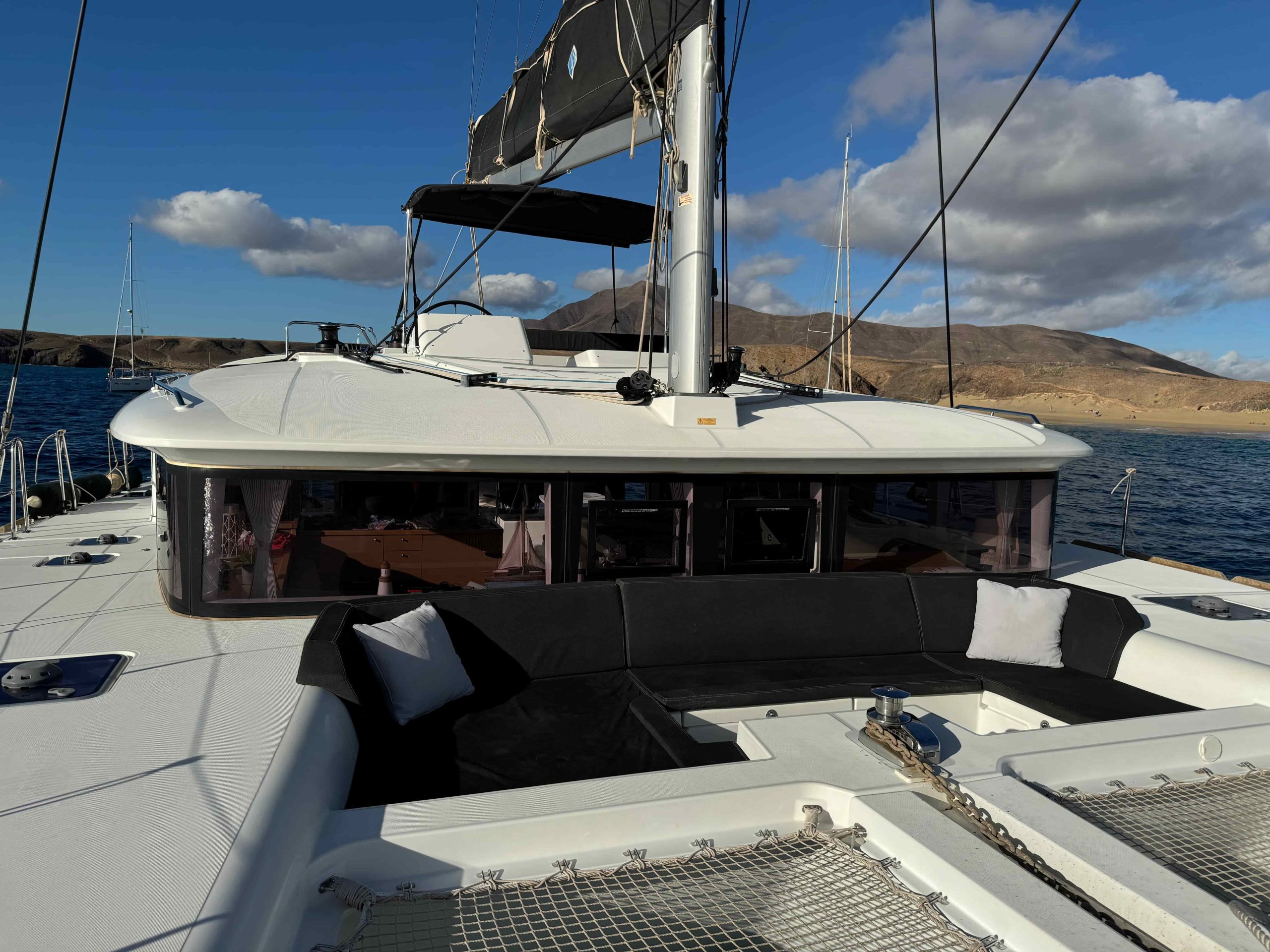 excursion-premium-charter-canarias-4-BNZkD_gO